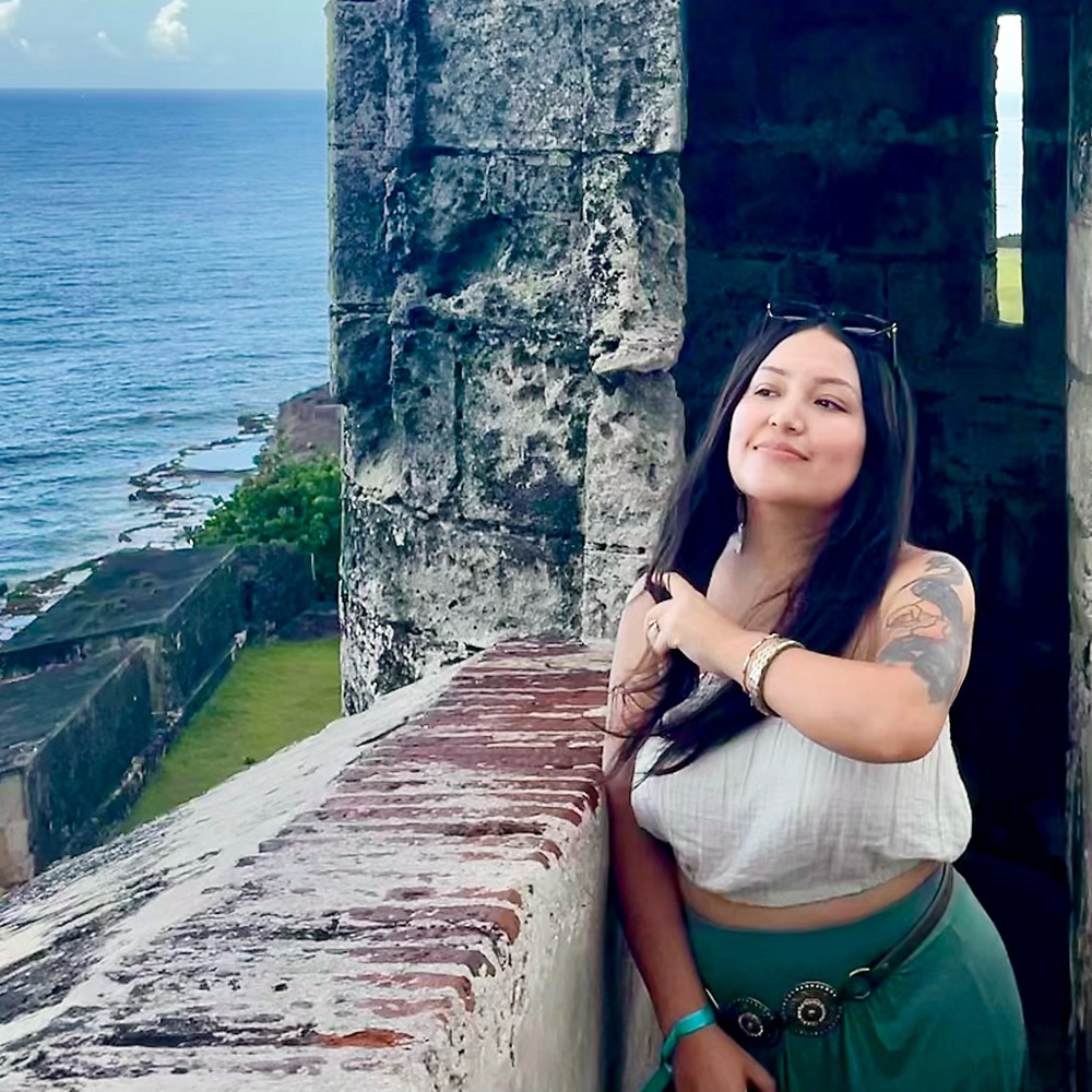 Meet your Posher, Sharon